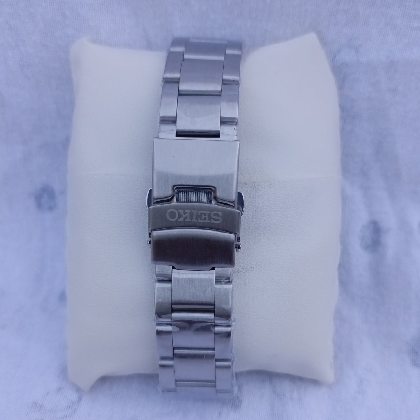 Seiko 5 Sports 7S36-0380 Automatic Men’s Stainless Steel Watch – Day & Date, 30M Water Resistant