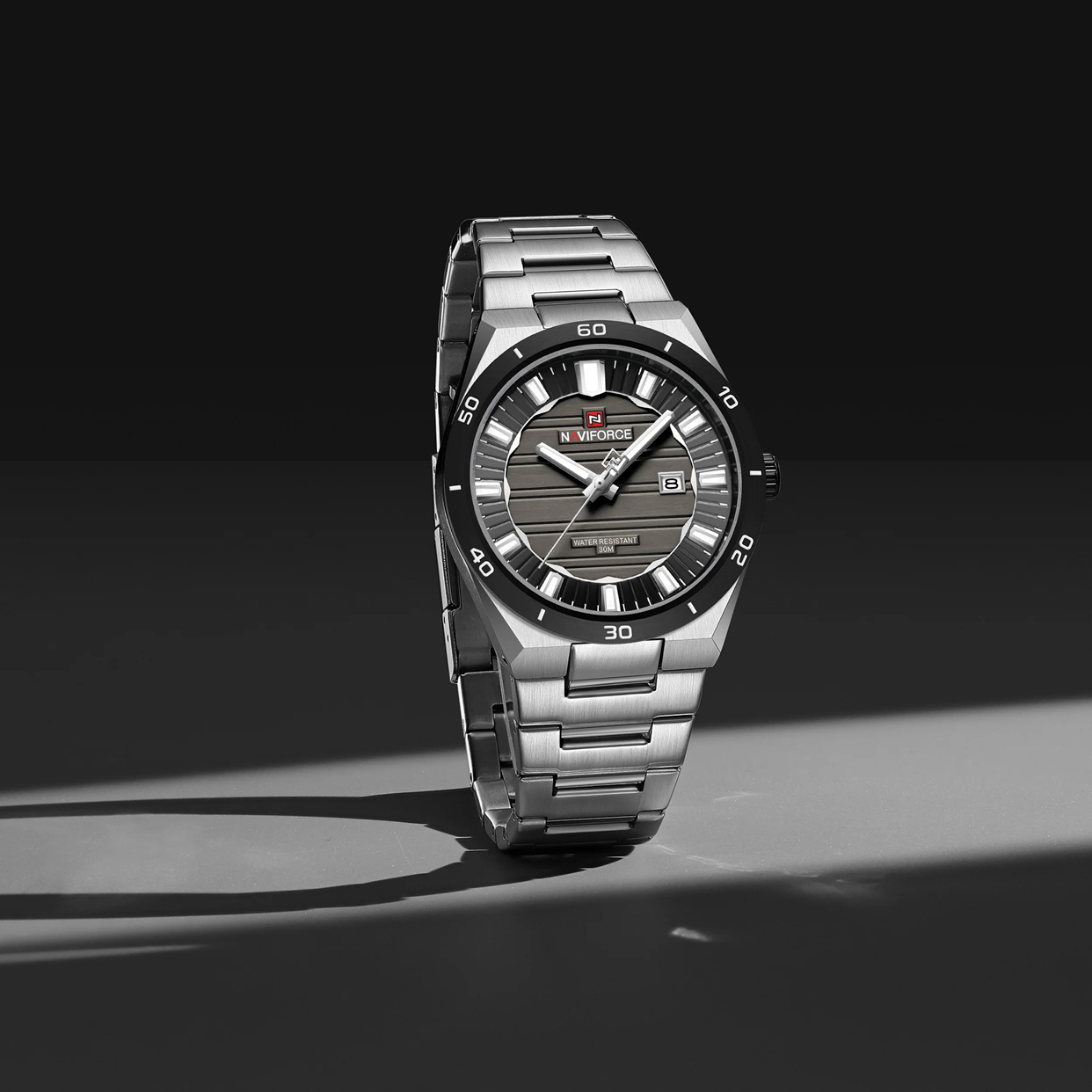 NAVIFORCE 9268 Man Watch Men's Top Brand Luxury Stainless Steel Business Quartz Watches Men Waterproof Luminous Date Wristwatch