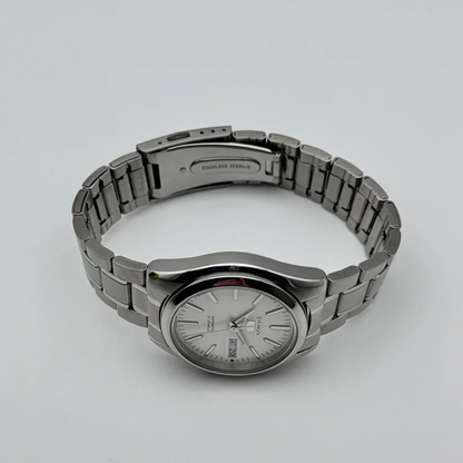 Vintage  7S26-01V0 Automatic - 21 Jewels Japanese Mechanical Watch - Day/Date Calendar - Original Stainless Steel Bracelet