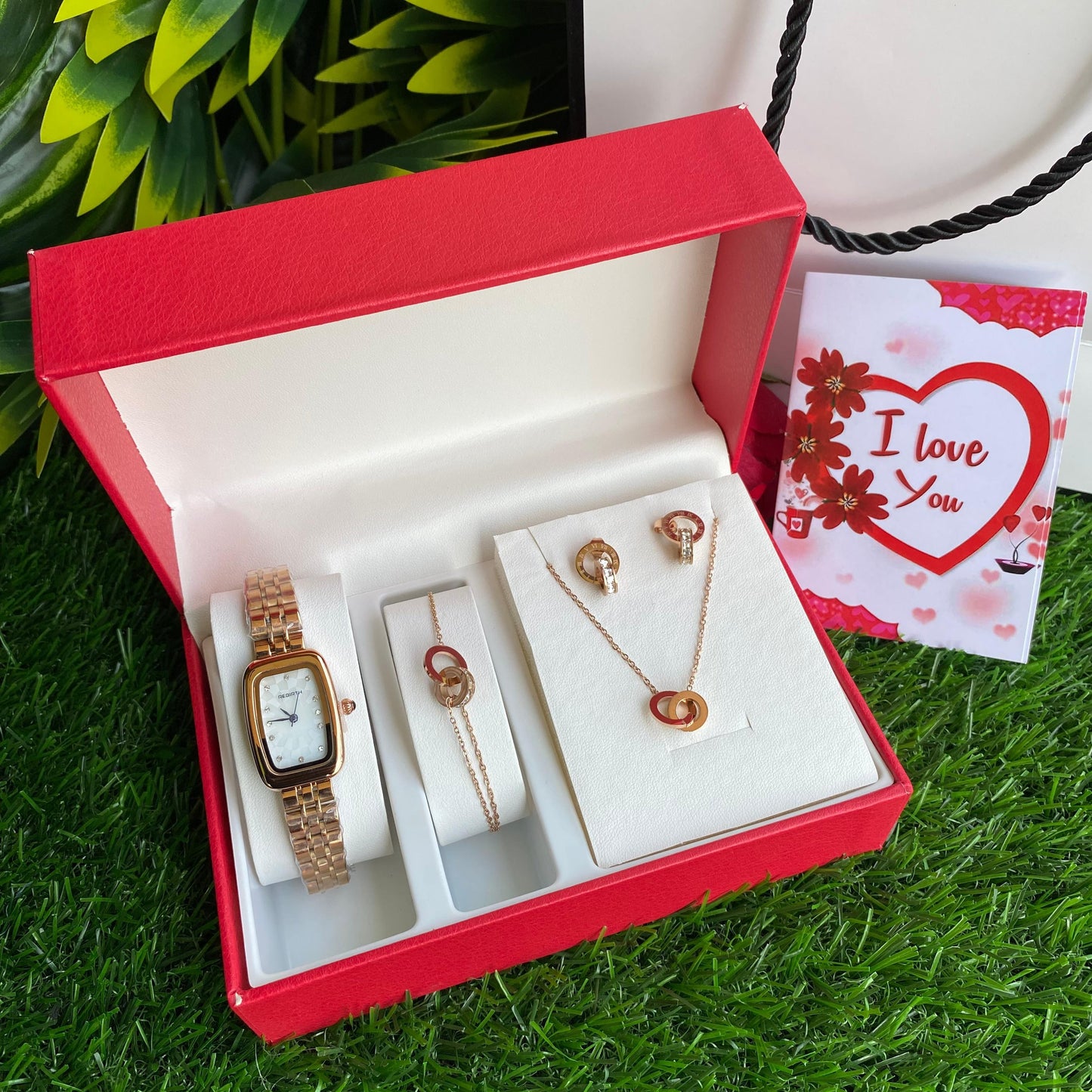 FANCY VALENTINES LADIES 4in 1 GIFT SET