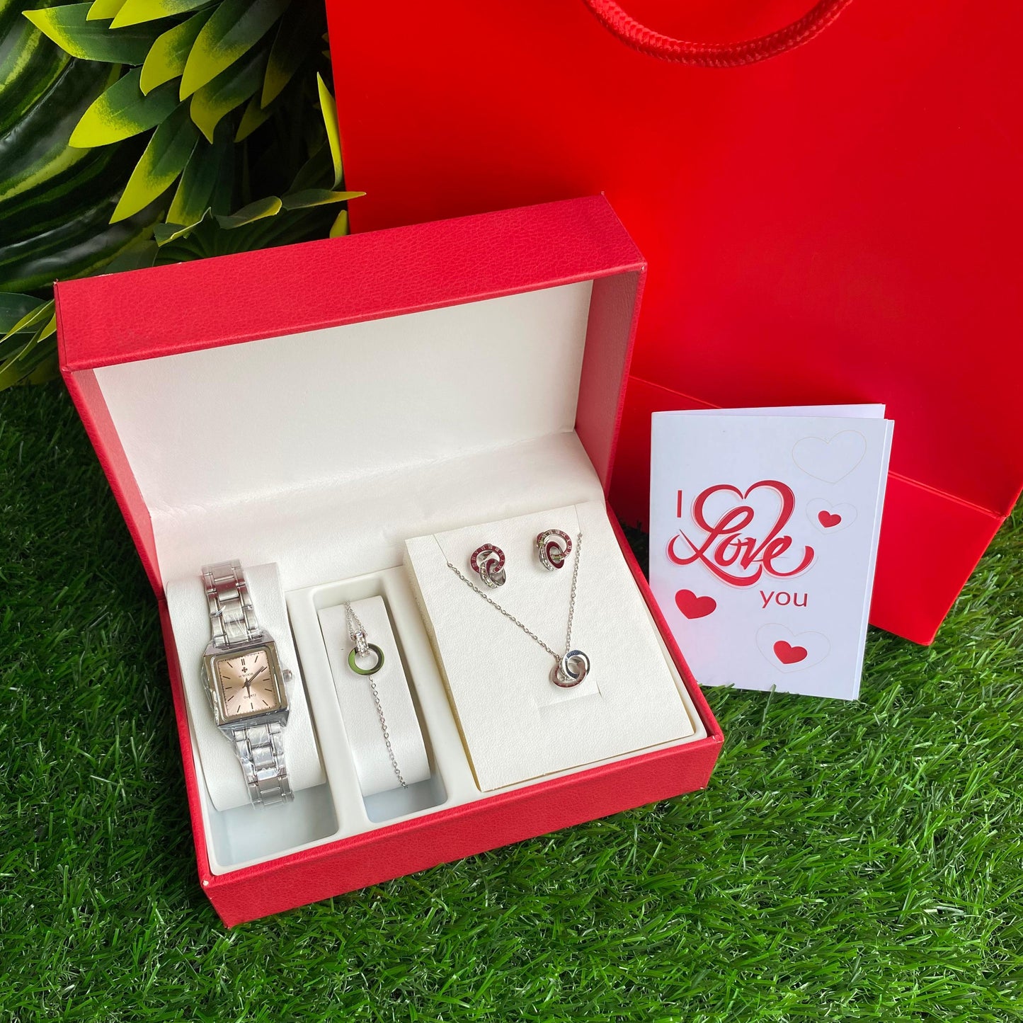 FANCY VALENTINES LADIES 4in 1 GIFT SET