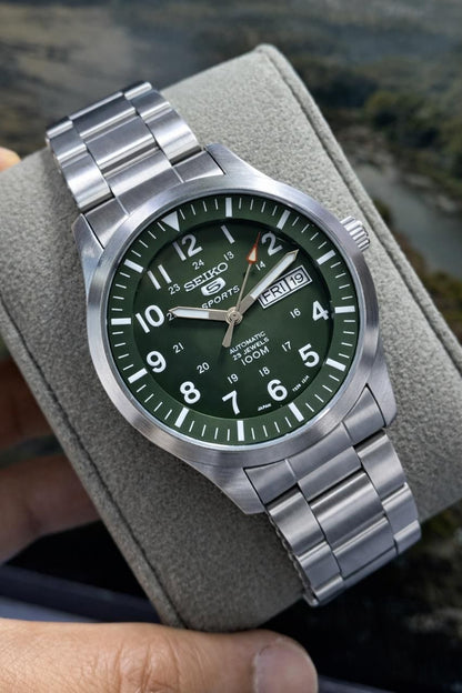 Seiko 5 Sports 7S36-0380 Automatic Men’s Stainless Steel Watch – Day & Date, 30M Water Resistant