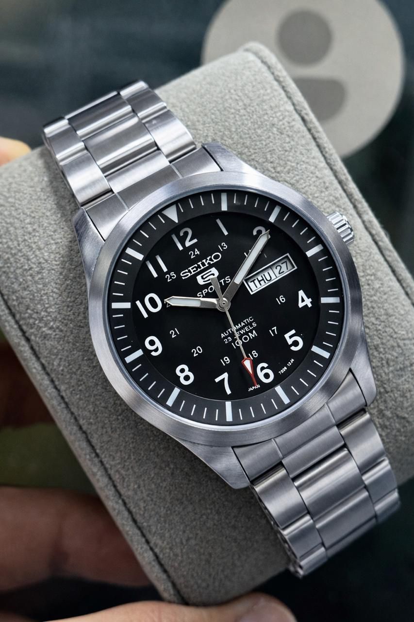 Seiko 5 Sports 7S36-0380 Automatic Men’s Stainless Steel Watch – Day & Date, 30M Water Resistant